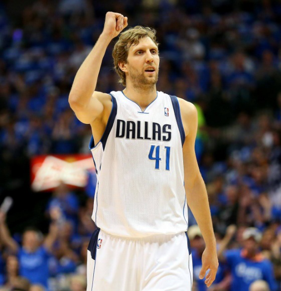 引多名防守 引多名防守